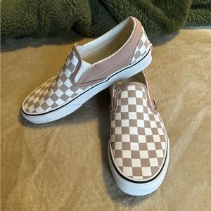 Women’s slip on vans, only worn a couple times!